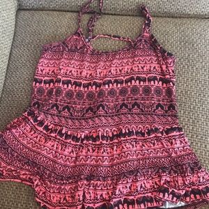 Peplum tank. Backless